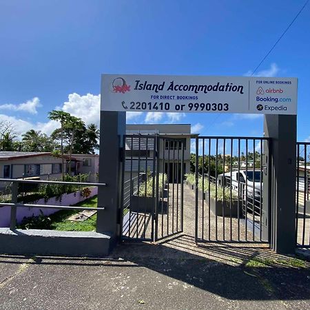 Island Travelers Accommodation Suva Exterior photo